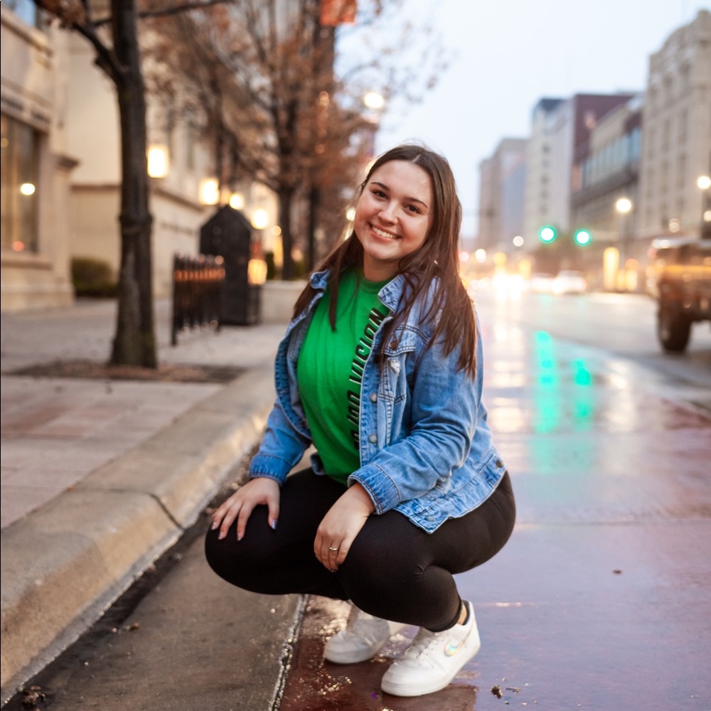 Meet your Posher, Isabelle